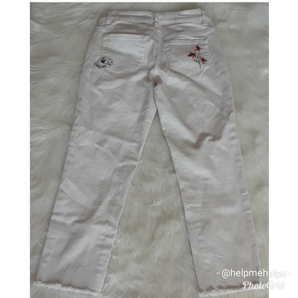 TAKE 1/2 OFF Nanette Lepore Floral Straight Jeans - Picture 3 of 14